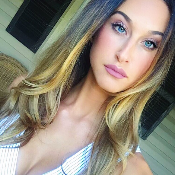 Meet your Posher, Kim - Picture 1 of 1